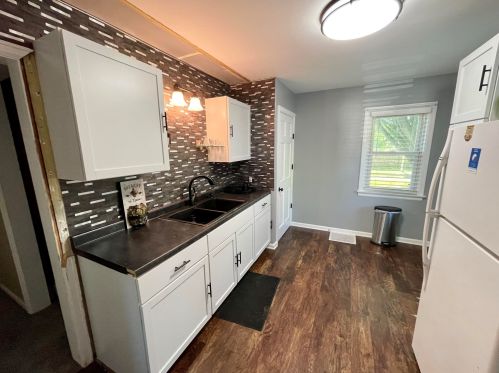 1451 Barclay St, Meskegon MI 49441-2207 exterior