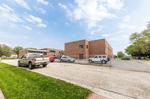 1413 10 Ave, Broadview IL 60153-1537 exterior