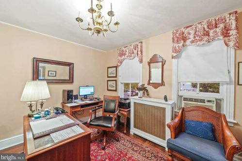 126 Fairfax St, Alexandria VA 22314-3331 exterior