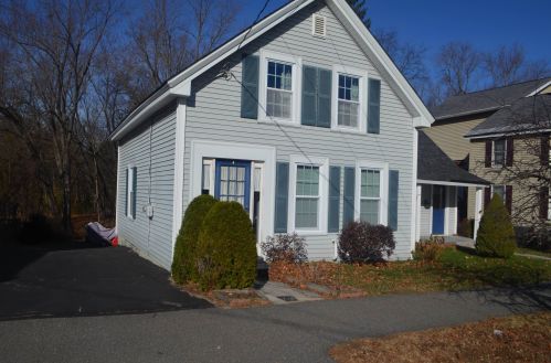 72 Franklin St, Concord, NH 03301-4179
