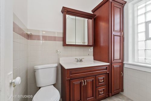 11019 Homewood Ave, Chicago IL 60643-3439 exterior