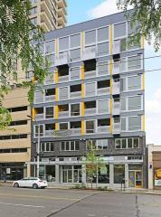 2217 3rd Ave, Seattle WA  98121-2018 exterior