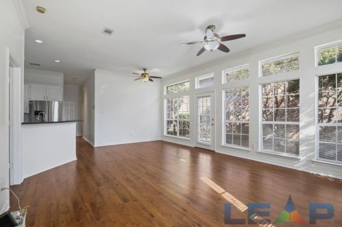 8704 Moss Hill Rd, Irving TX  75063-4285 exterior