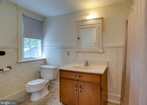 10 Grandview Ave, Lancaster PA 17603-6671 exterior