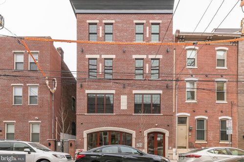 752 16th St, Philadelphia PA 19130-2924 exterior