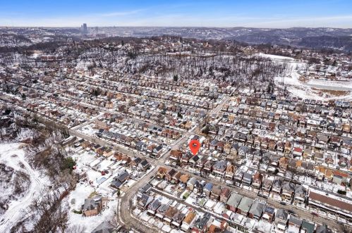 1611 Chislett St, Pittsburgh PA  15206-1312 exterior