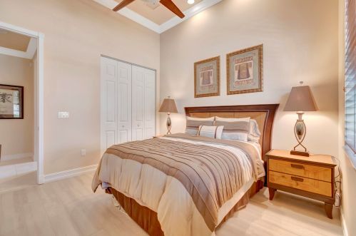 6951 Boscanni Dr, Boynton Beach FL 33437-3720 exterior