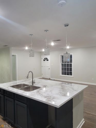 3611 Calmer Cir, Atlanta GA 30344-6011 exterior