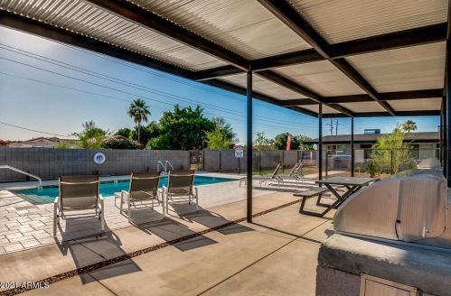 1707 18th St, Phoenix AZ 85022-3353 exterior