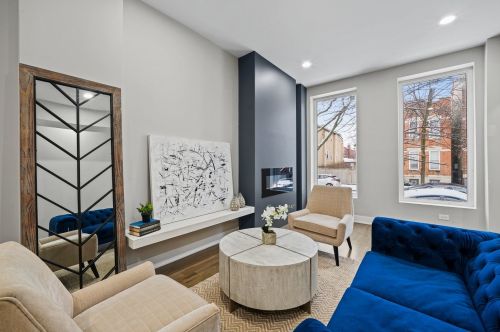 1933 Ohio St, Chicago IL 60624-1047 exterior