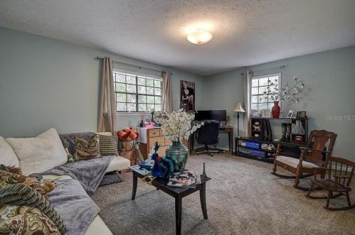 2115 Fore Dr, Tampa FL 33612-5006 exterior