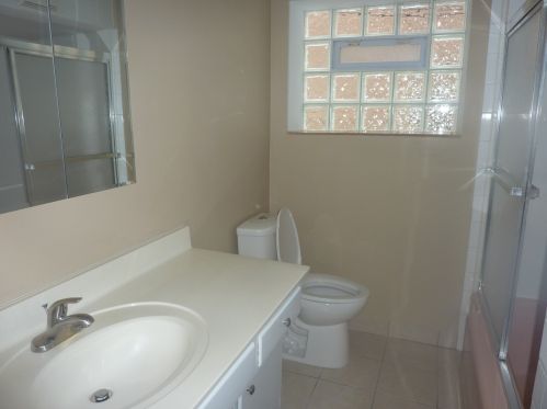 3934 California, Chicago IL 60618-3607 exterior