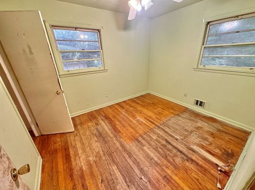 2086 Morehouse Dr, Atlanta GA 30314-1333 exterior