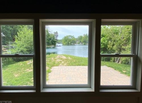 8 Upsala Path, West Milford Lakes NJ  07480-4245 exterior