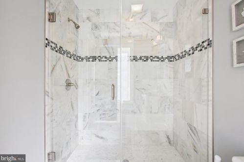 2208 Q St, Washington DC 20001-1955 exterior