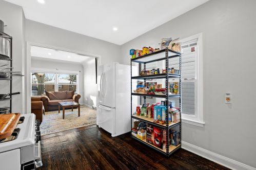 1937 95th St, Milwaukee WI  53227-1414 exterior