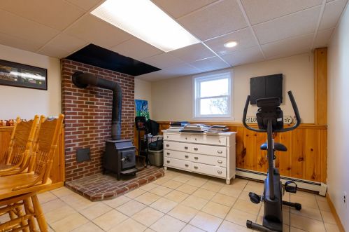 8 Foxglove Ter, Concord NH 03303-3419 exterior