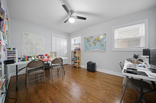 5606 Parkside Ave, Chicago IL 60646-6421 exterior