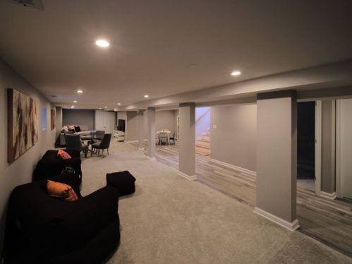 7251 Paxton Ave, Chicago IL  60649-2519 exterior