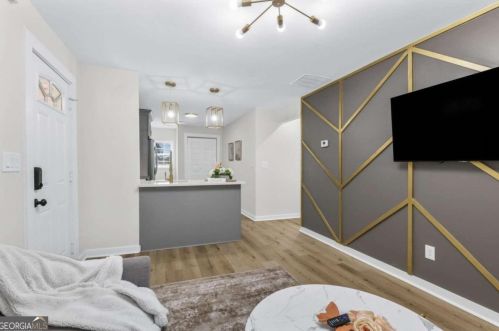 1645 Evans St, Atlanta GA exterior