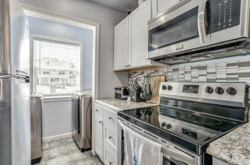 2150 Aspen Dr, Dallas TX  75227-8167 exterior