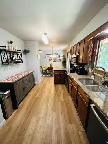 1312 Mississippi Ave, Duluth MN 55811-2448 exterior