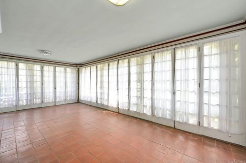 330 Columbus Ave, Mount Vernon NY 10550-4713 exterior