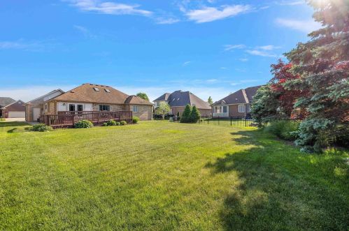 21855 Town Gate Dr, Macomb Township MI 48044-3791 exterior