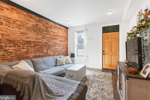 10 Locust St, Lancaster PA  17602-3608 exterior