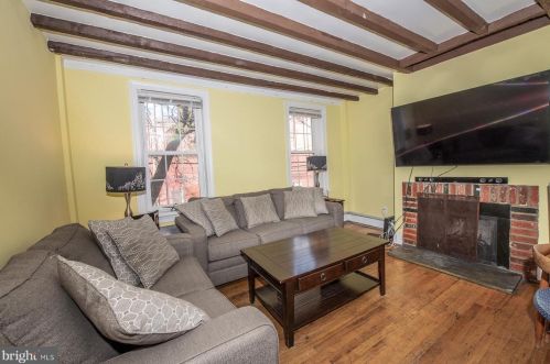 605 20 St, Philadelphia PA 19140-1005 exterior