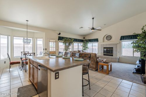 1154 Avenida Los Reyes, Tucson, AZ 85748-6828