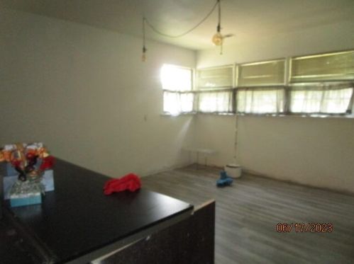 1743 Glendale Blvd, Kalamazoo MI 49004-1710 exterior