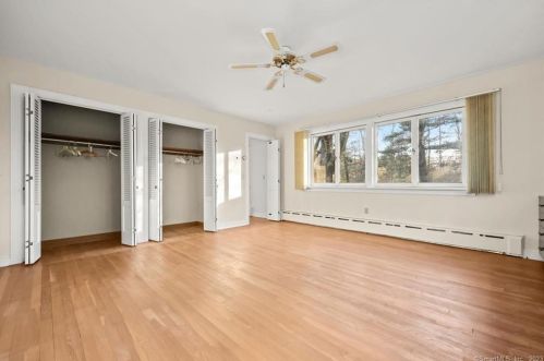 51 Lyons Plains Rd, Westport CT 06880-1305 exterior