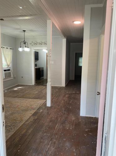 83 Live Oak Ave, Defuniak Springs FL  32435-2360 exterior