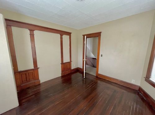 15 Sylvan St, Springfield MA 01108-3036 exterior