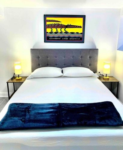 8532 Houston Ave, Chicago IL 60617-2543 exterior