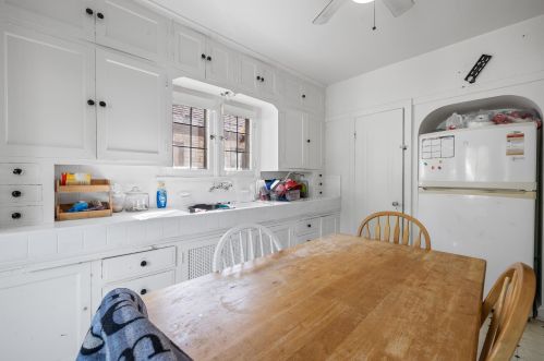 5518 Auer Ave, Milwaukee WI 53212-2107 exterior