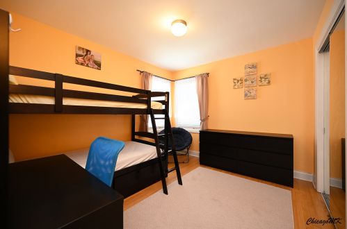 3807 Odell Ave, Chicago IL 60634-3404 exterior