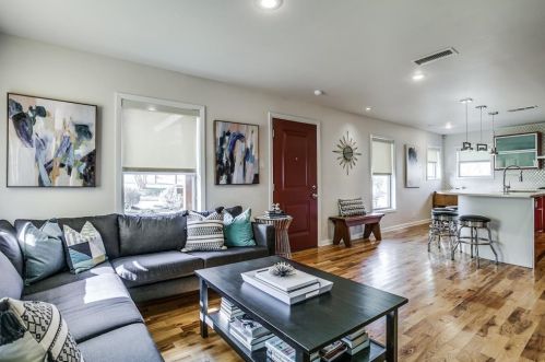 8650 Daytonia Ave, Dallas TX 75218-4115 exterior