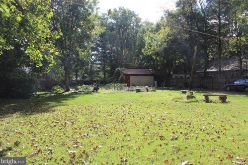 123 Main St, Pilesgrove NJ 08098-1226 exterior