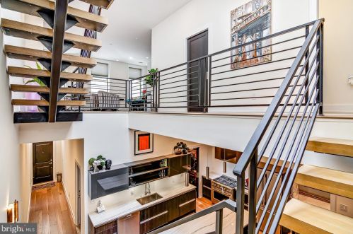 1261 26 St, Philadelphia PA 19146-4402 exterior