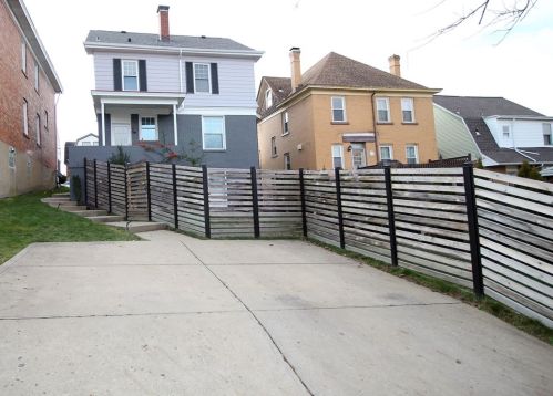 1664 Hillsdale Ave, Pittsburgh PA 15216-1870 exterior