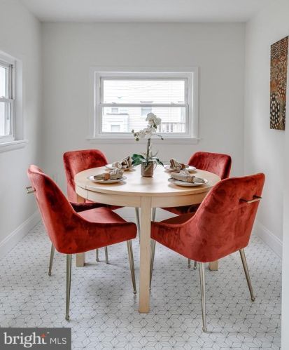 2742 11 St, Philadelphia PA 19148-4902 exterior