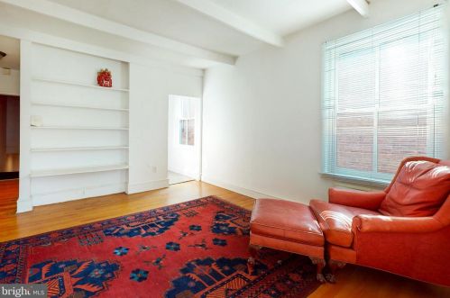 2319 Delancey Pl, Philadelphia PA 19103-6406 exterior