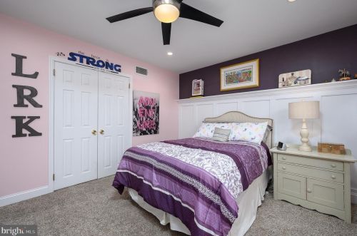 747 Bobwhite Ln, Huntingdon Valley PA 19006-2117 exterior