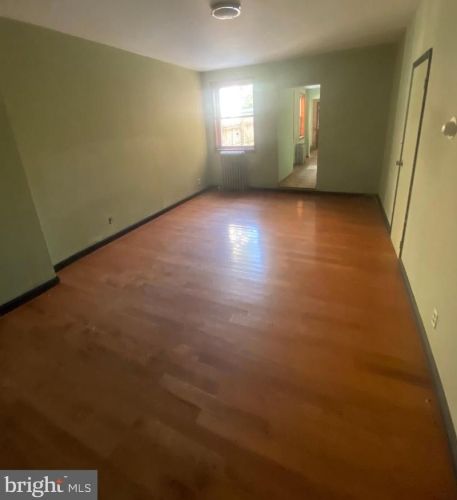 1239 2nd St, Philadelphia PA 19133-3303 exterior