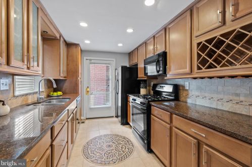 716 13th St, Washington DC  20002-4463 exterior