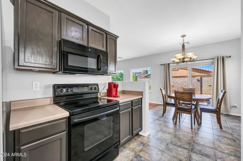 2542 Indian Wl Pl, Chandler AZ 85249-4168 exterior