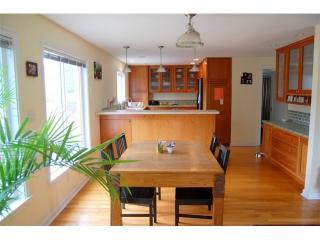 12751 1st Ave, Seattle WA  98177-4221 exterior