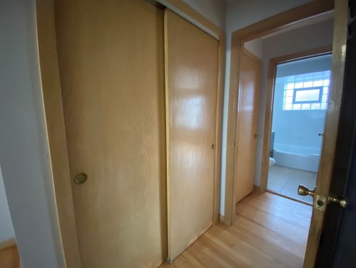 7504 Claremont Ave, Chicago IL  60645-1502 exterior